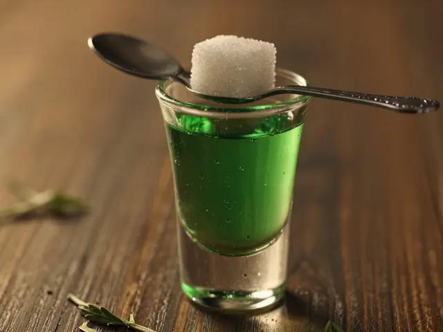 Wie viel Alkohol ist in einem Shot Absinth?